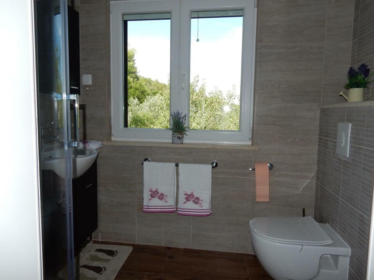Apartments Indira II Ловіште Екстер'єр фото