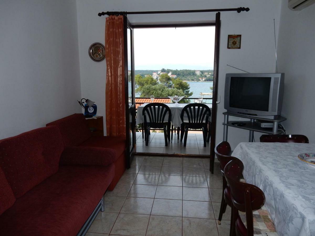 Apartments Indira II Ловіште Екстер'єр фото